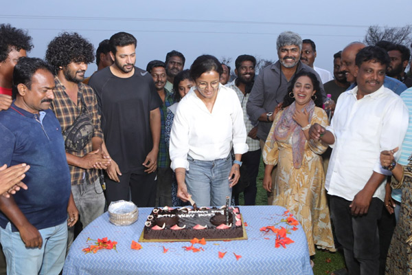 jayam ravi kiruthika udhayanidhi kadhalika neramillai shoot wrapped up
