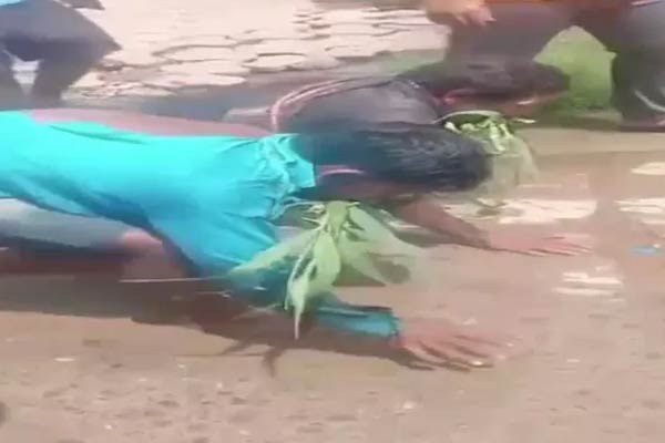 Gang shaves off dalit men and hit forcing them drink sewage water odisha