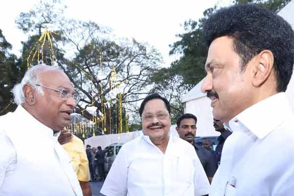 constituency alottment Mallikarjuna Kharge meets CM MK Stalin