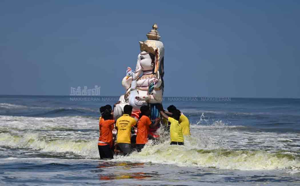 Ganesha idols dissolved in the sea!