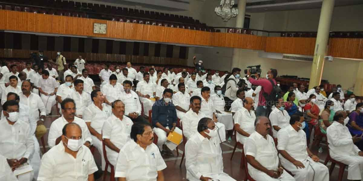 The meeting of DMK MLAs started! (pictures)