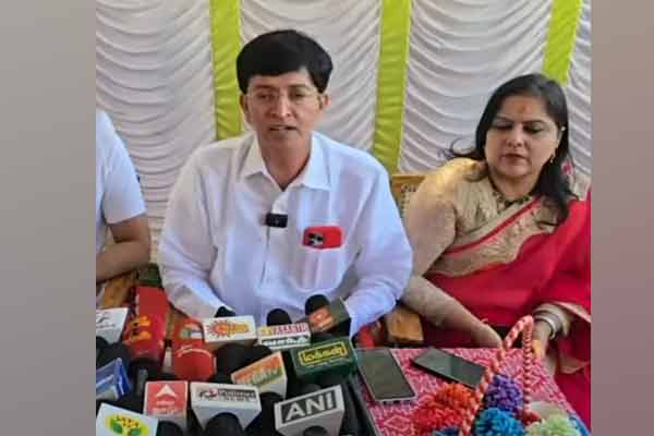 tn govt Pongal gift set Radhakrishnan IAS who gave the happy news