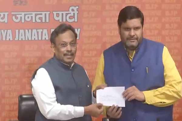 Gaurav Vallabh joined BJP