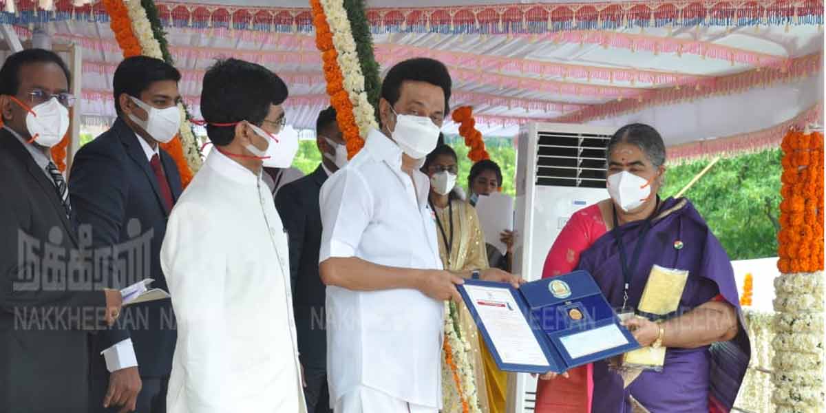 'Kalpana Chawla Award for deceased doctor Shanmugapriya'