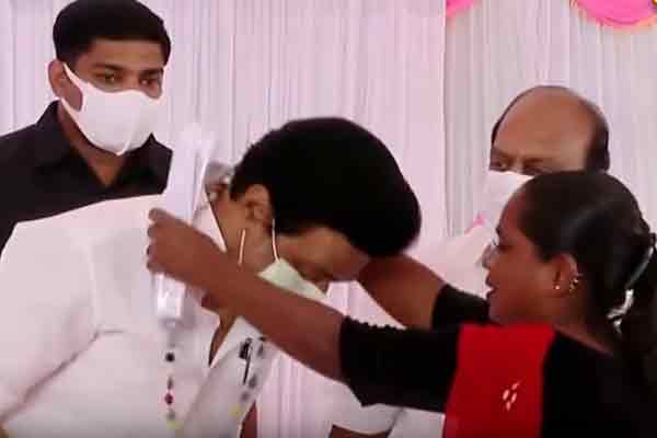 Chief Minister MK Stalin direct visit to the Tribal woman house
