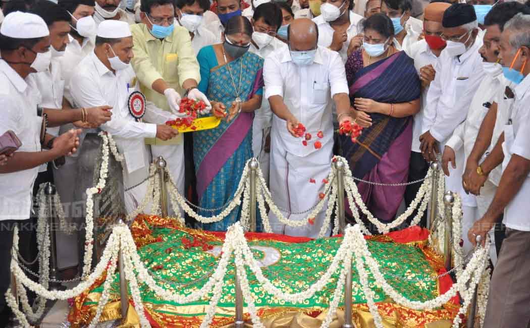 AIADMK pays homage to Gaide Millat Memorial