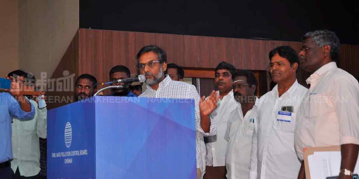 'Do you need money or a pen to renovate the school?'- Seeman is furious at the meeting