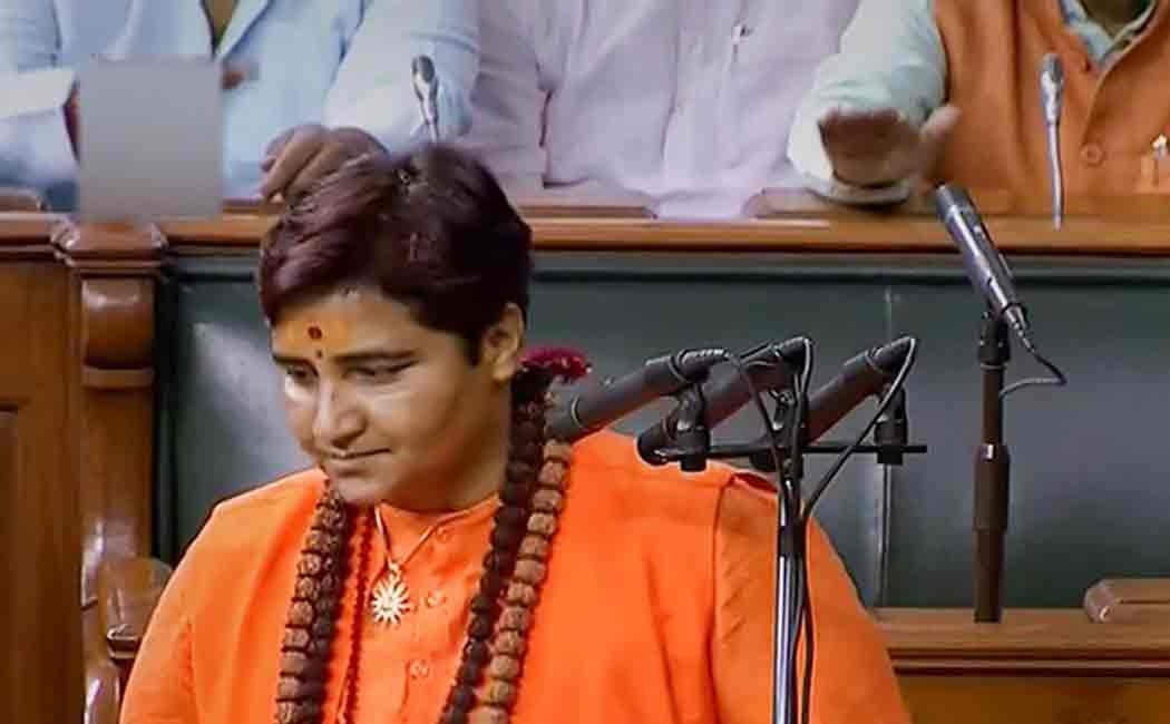 pragya thakur apologize in loksabha