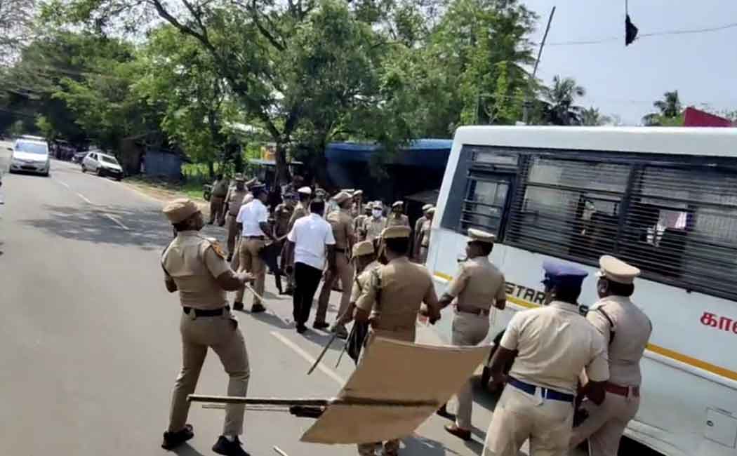 Black flag against Governor RN Ravi!