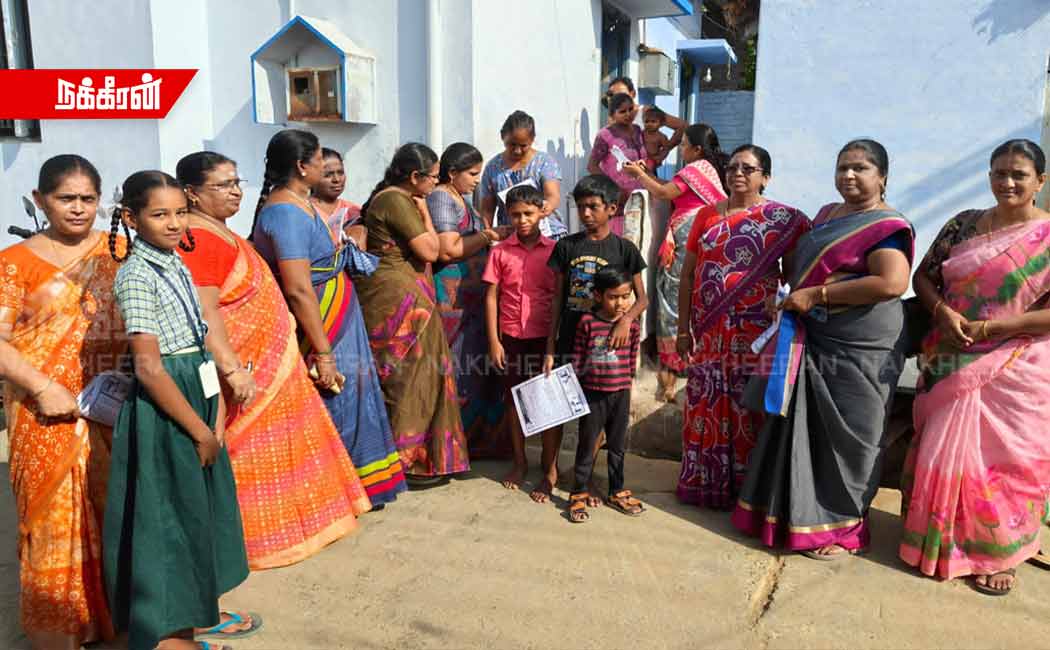 Teachers campaign to enroll students in government schools