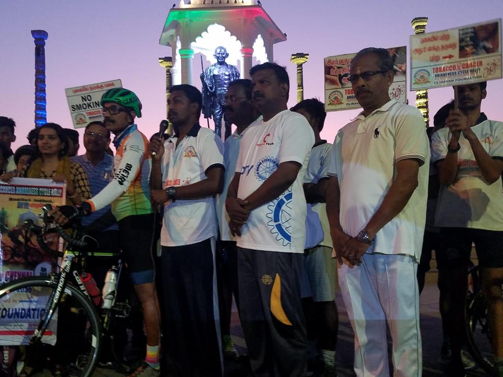 Bicycle Ride Against Tobacco Cancer! Absolute Young People!