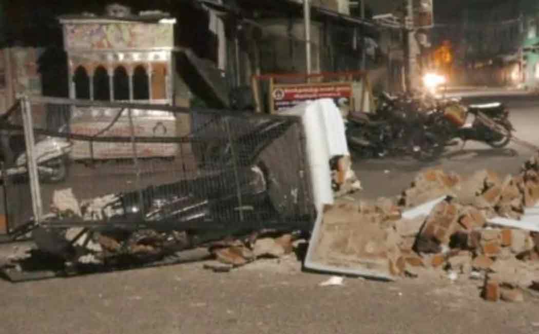 Periyar statue damage: Political parties involved in the struggle