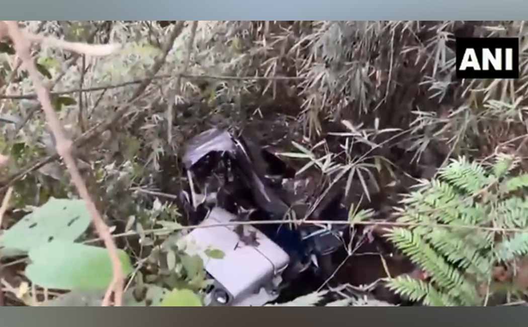 9 persons in Jeep overturn in Wayanad Rahul Gandhi obituary