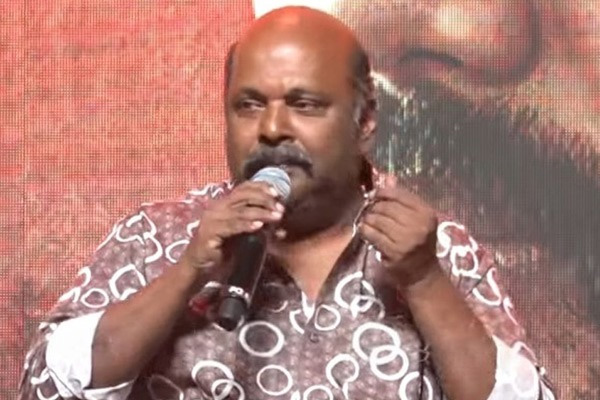 singam puli about sundar c in kadaisi ulagapor movie