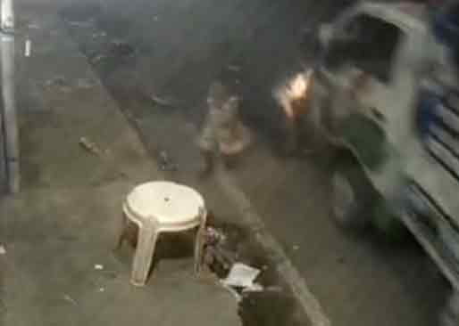 Little girl who survives in Ariyalur in accident... cctv footage