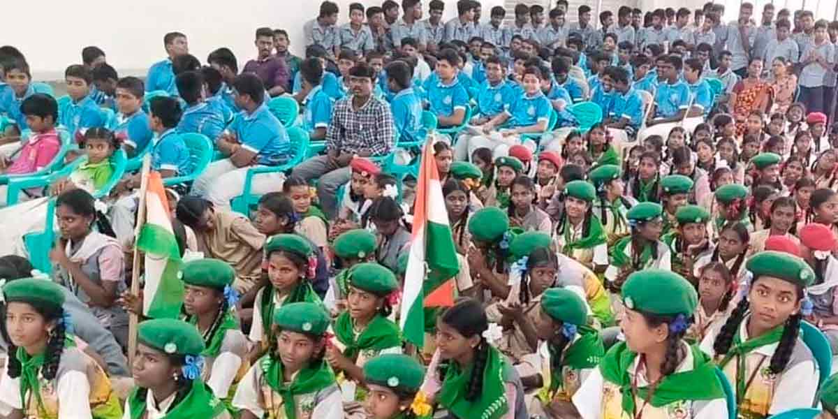 ''My soil; In En Desam, government school students were made to sit on the floor and private school students were made to sit on chairs!