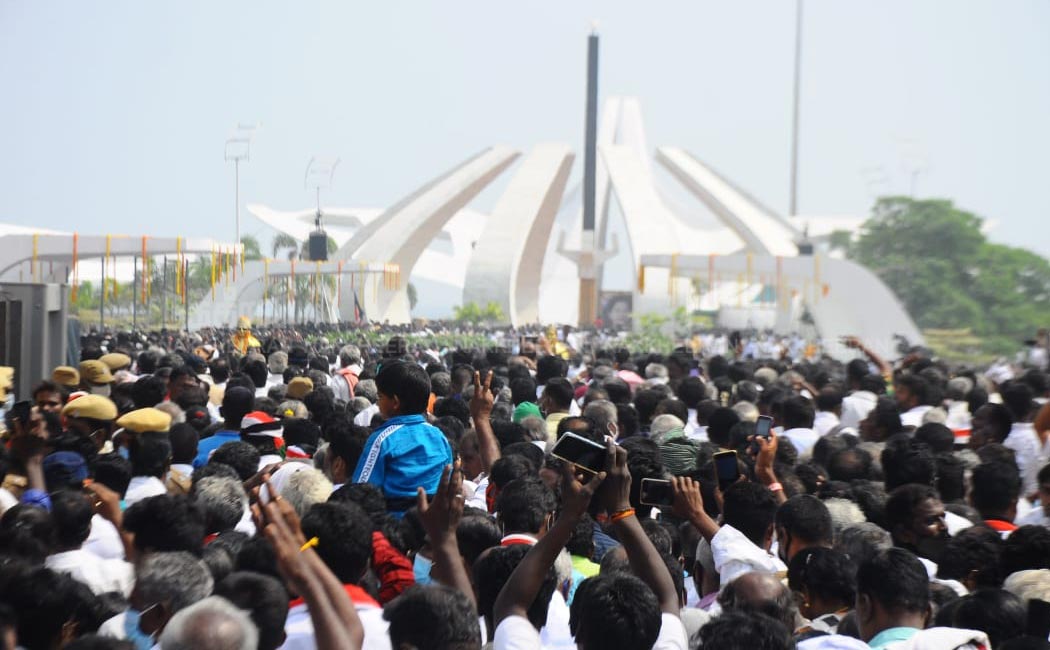 Jayalalithaa memorial opening ceremony crowded