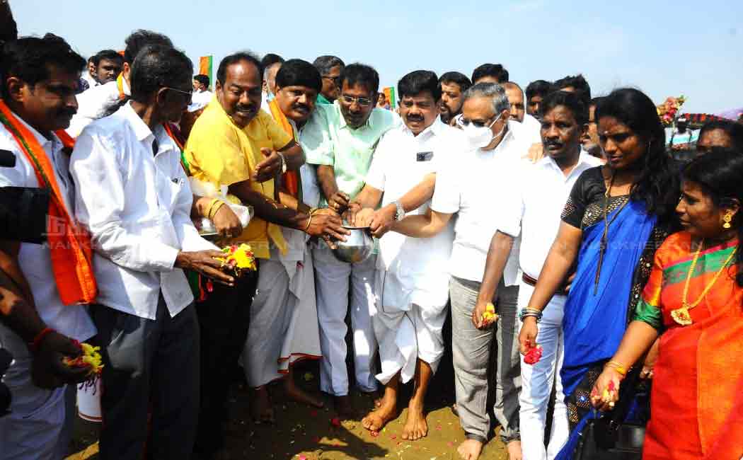 Tsunami 16th Memorial Day Political Parties Tribute .. (Pictures)