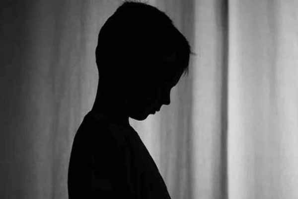 Mother beats son to incident for interfering with illegal relationship!