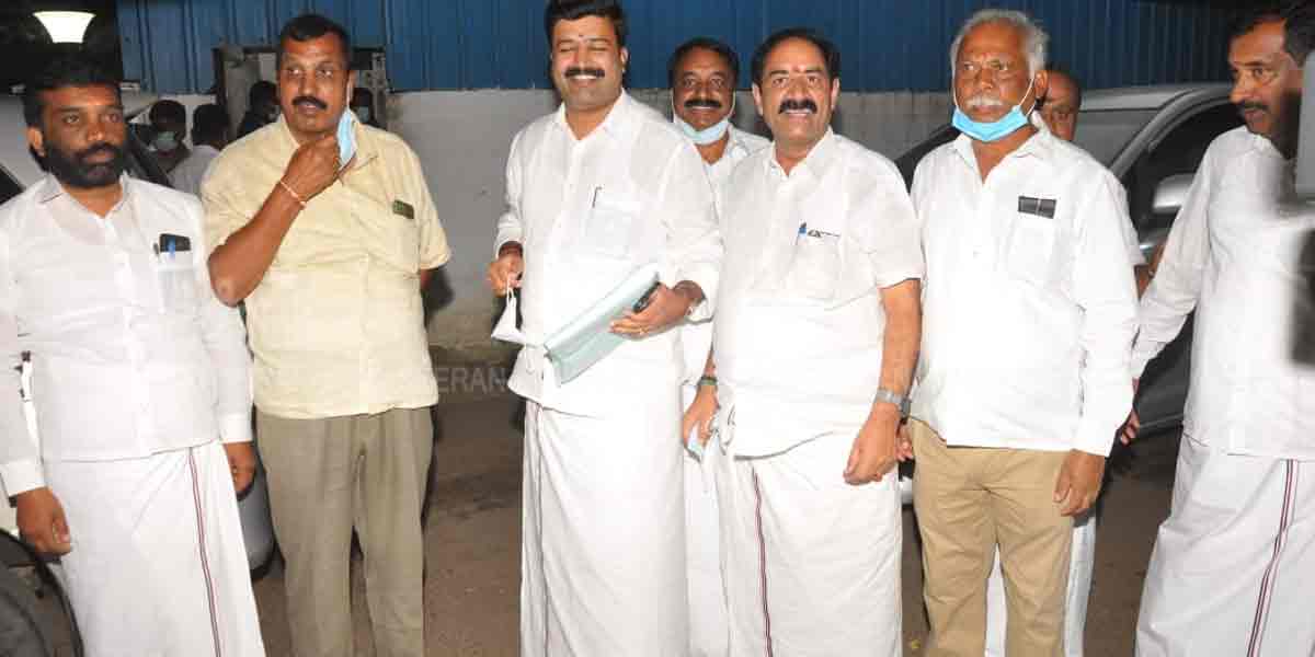 Verdict tomorrow... Supporters consult with Edappadi! (pictures)