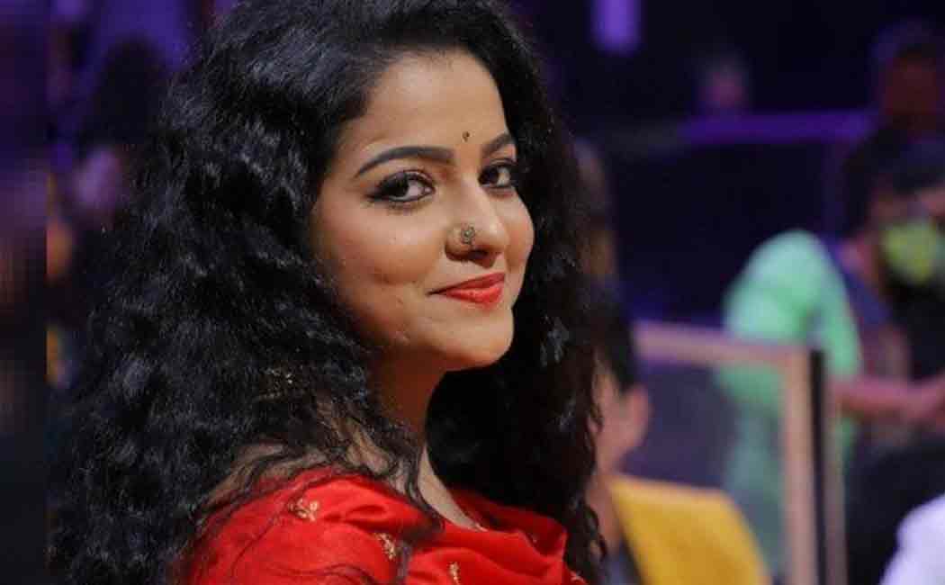The mystery behind the death of actress Chitra should be discovered .. Hemant's father petitions the Commissioner of Police ..!