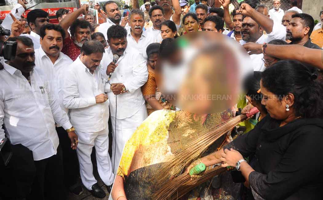 Congressmen besieged Khushbu's house