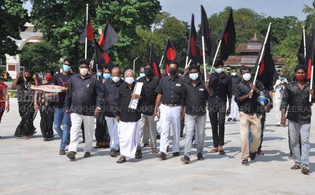 Anna Memorial Day: K. Veeramani paid homage