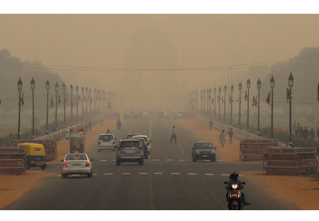 DELHI AIR POLLUTION CONTINUE RAISED PEOPLES SHOCK