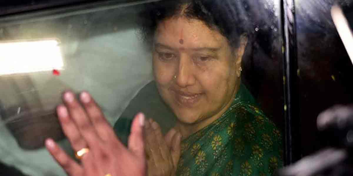 AIADMK flag in Sasikala's car ... a sensational complaint to the police