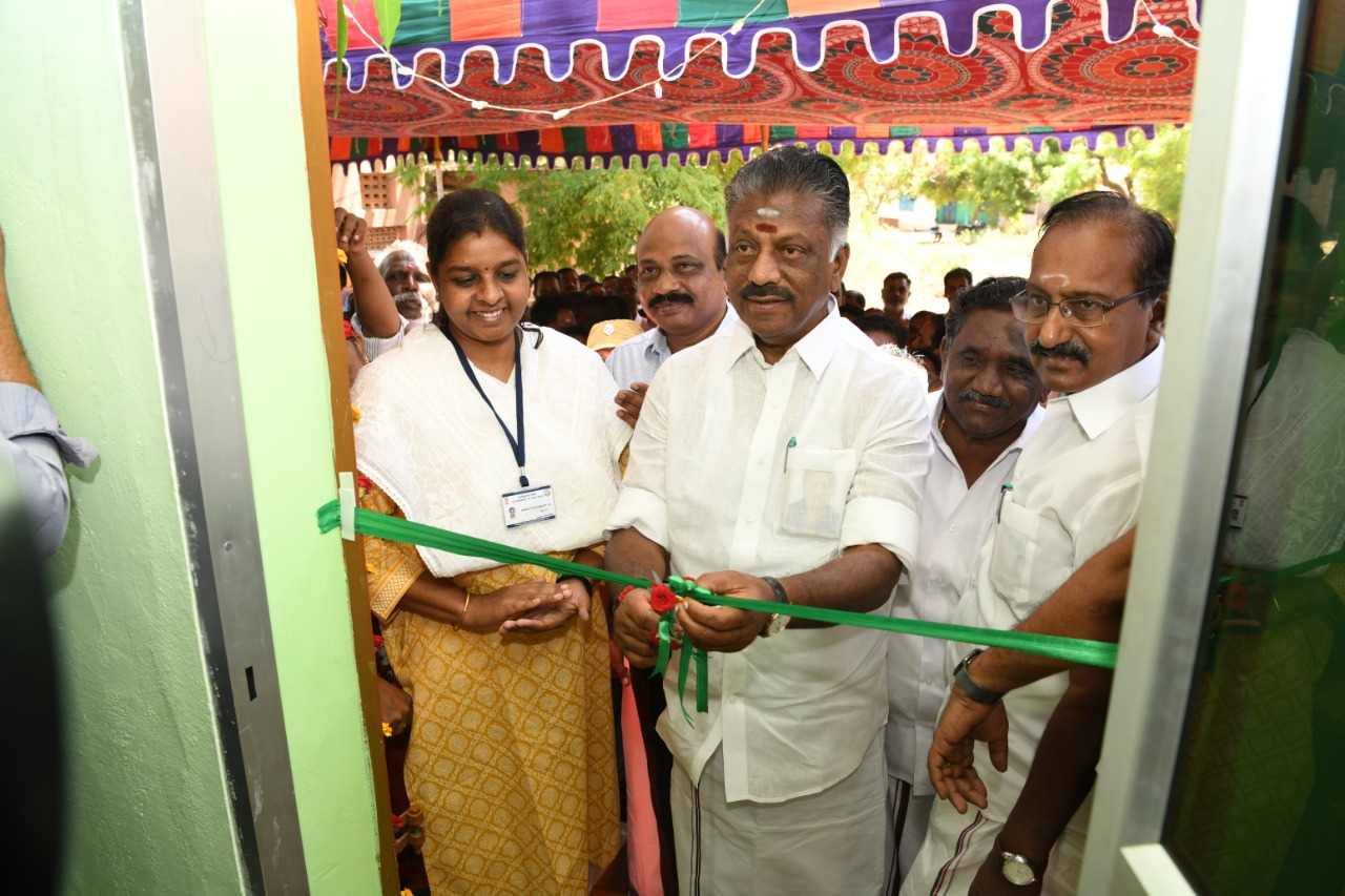 deputy chief minister ops hospitable to DMK MLAs