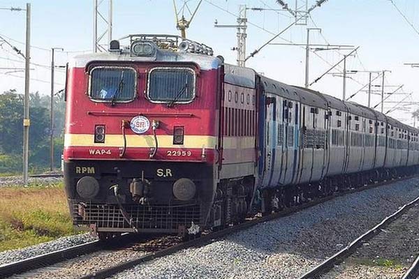 Outdoor liquor importing to tamilnadu by train!