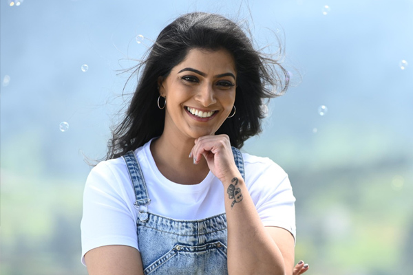 varalkshmi sabari movie release update