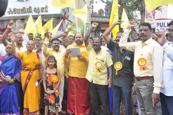 Vanniyar Sangam members protest against Tamil Nadu government