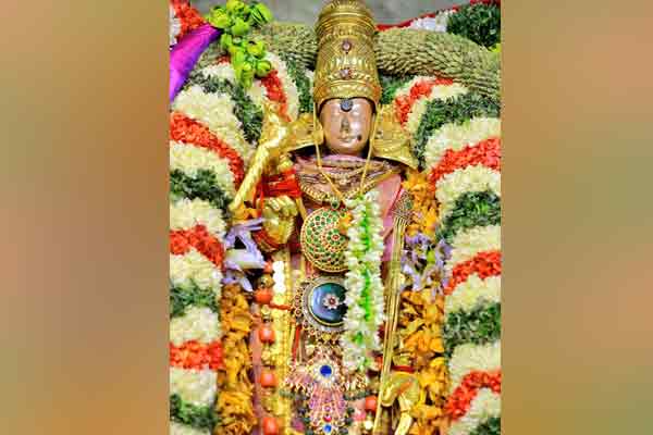 The world famous Madurai Meenakshi Temple wedding held without devotees ..