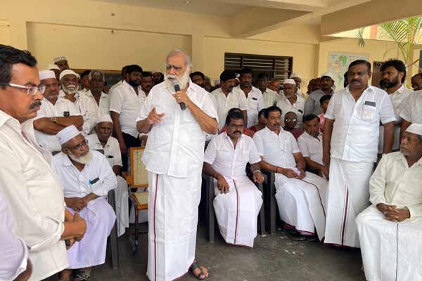 Minister condoles of DMK executive from Perur, Dindigul