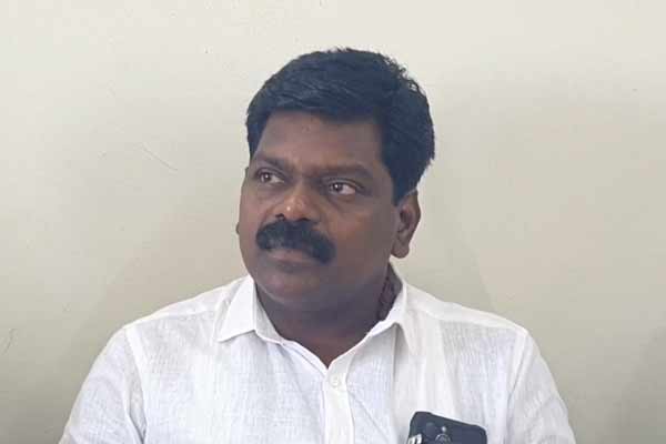 AIADMK candidate promise Separate airport for every district