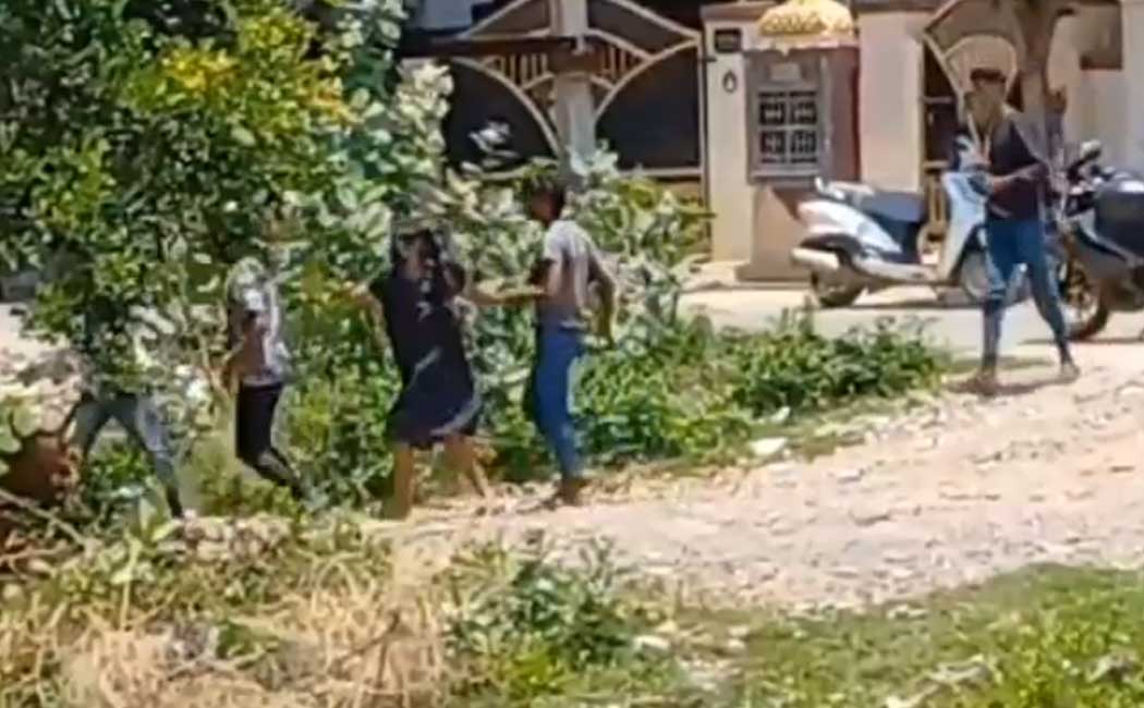 video of a lovers being attacked by miscreants is going viral