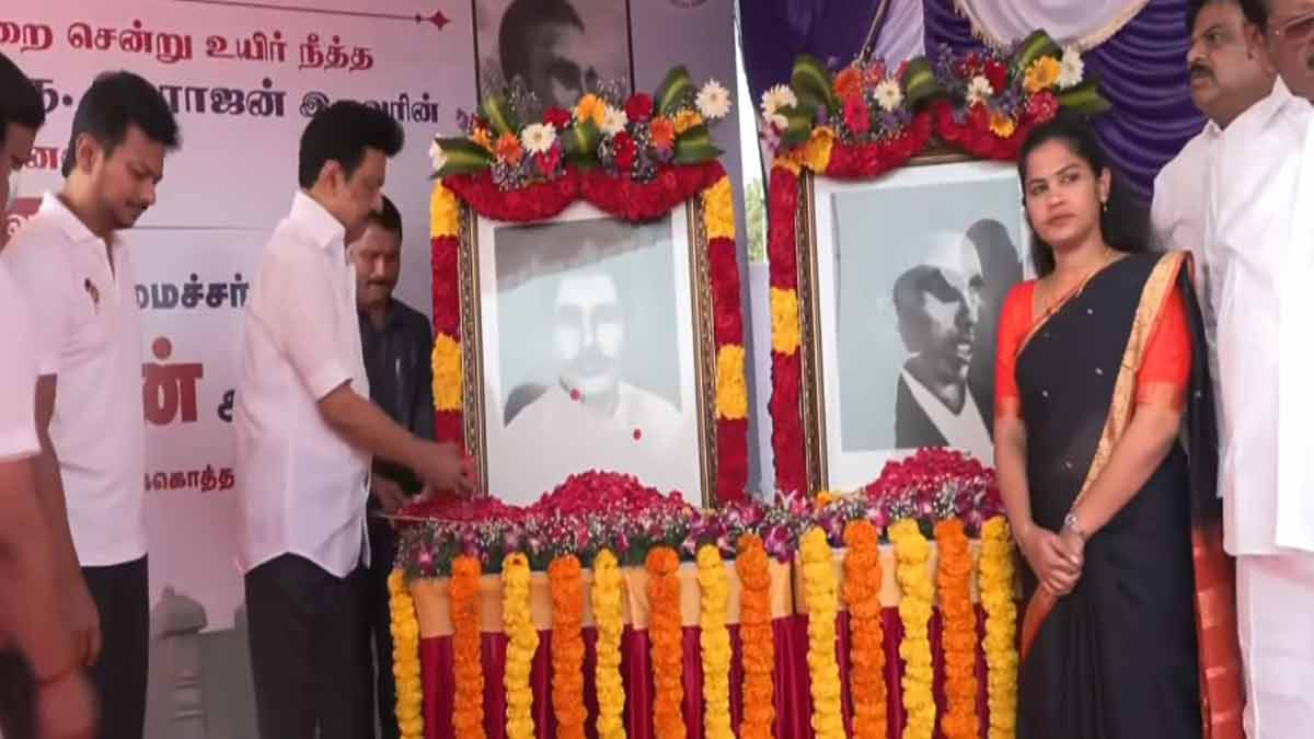 Chief Minister honors by inaugurating the memorial of language war martyrs