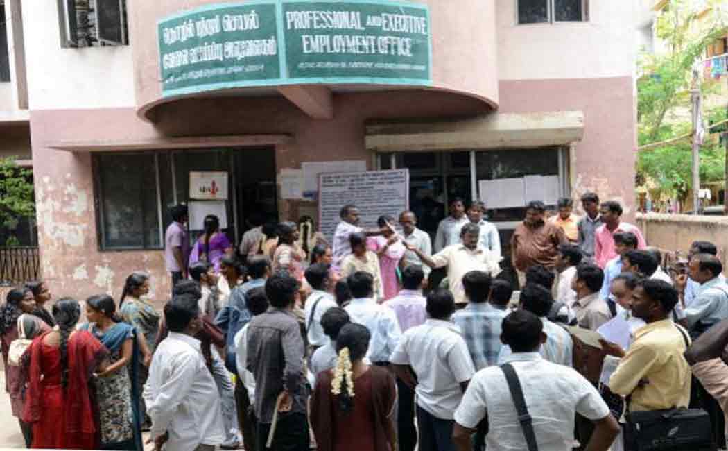 tamilnadu state 68 lakhs peoples wait for govt jobs