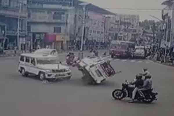 Minister's vehicle collides with ambulance