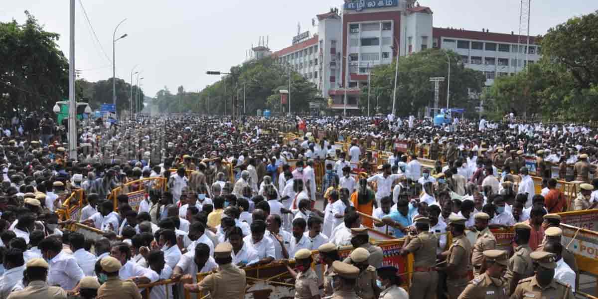'J' Memorial Opening ... (Pictures)