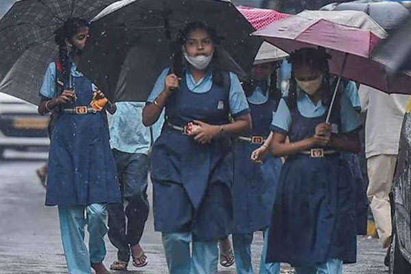 Holiday notification only for schools in 3 districts