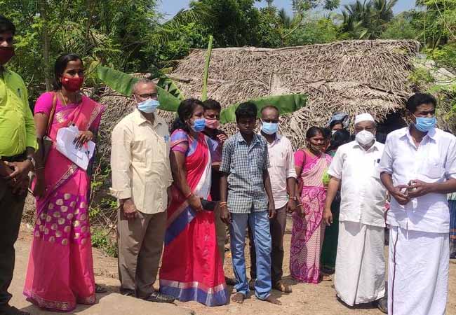 Children go to school at the behest of Nakkeeran Officers enrolled in the school!