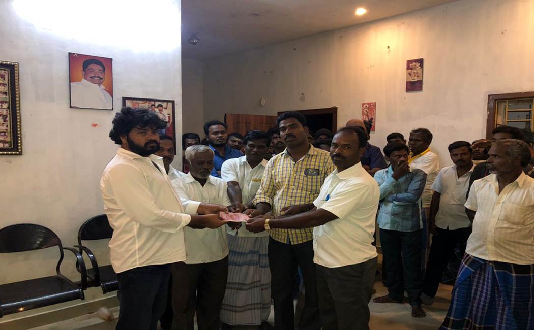 Vellore Parliamentary Area-One lakh gifts in dmk leader