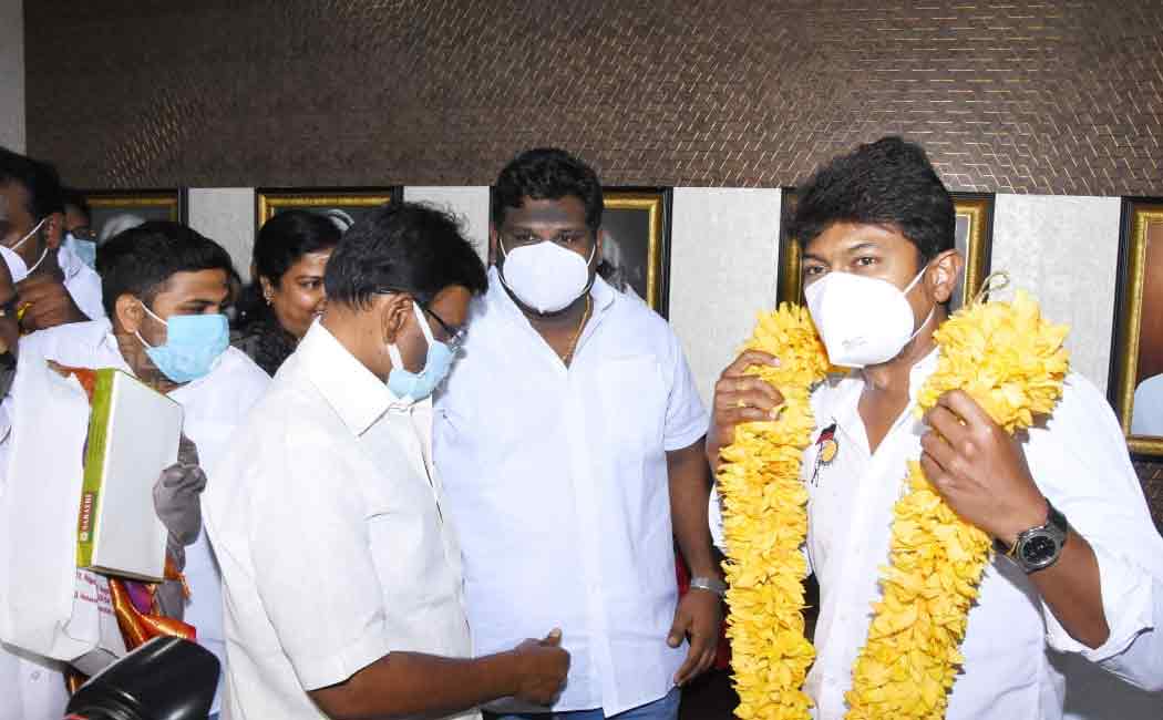 Avadi MLA office open by Udhayanithistalin