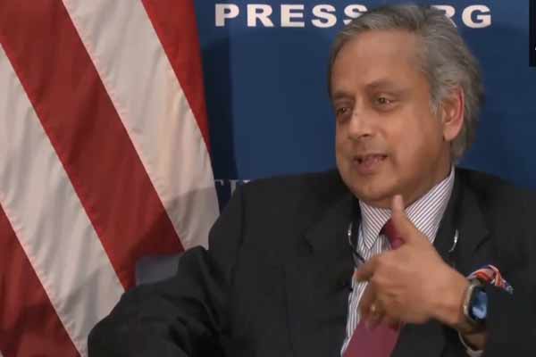 Shashi Tharoor speaks in support of PM Modi after Rahul Gandhi's allegations