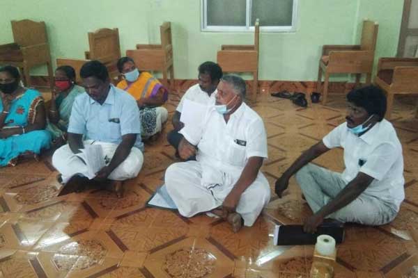 Struggle in panchayat meeting in dindigul