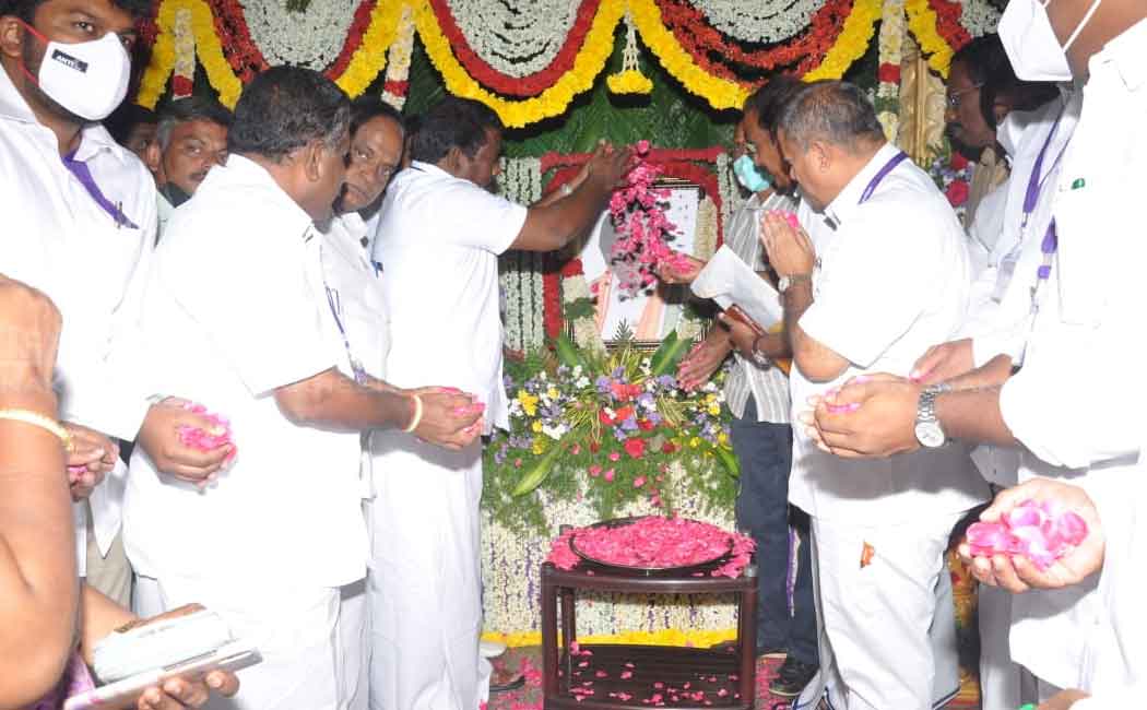 First memorial day of H. Vasanthakumar