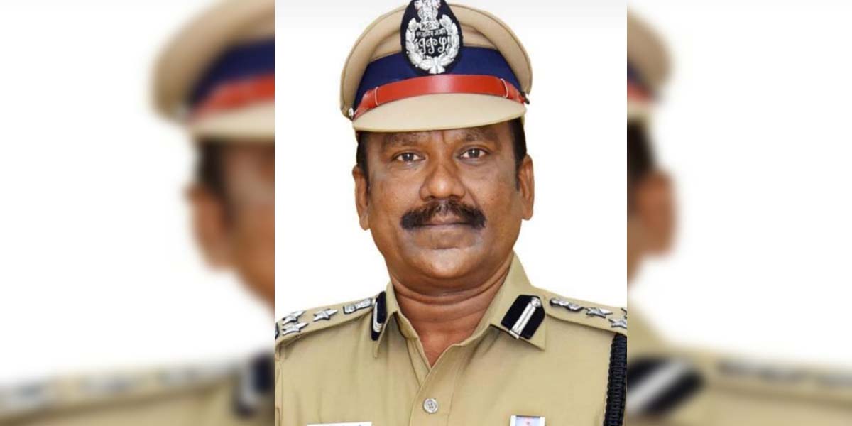 Dindigul female sub-inspector talking nonsense to the public!