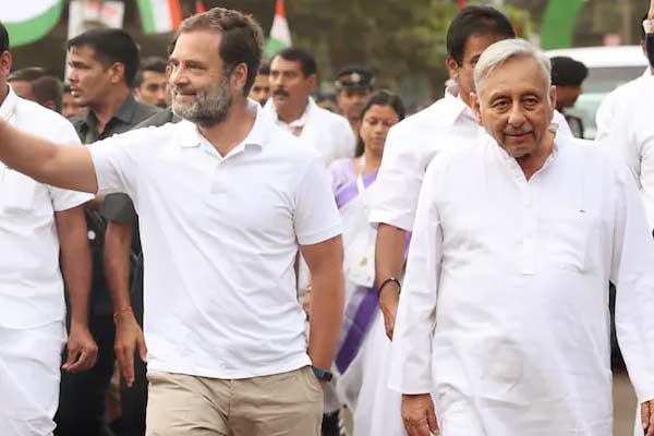 Senior Congress leader mani shankar aiyar unhappy with Rahul Gandhi's controversial comments about his family